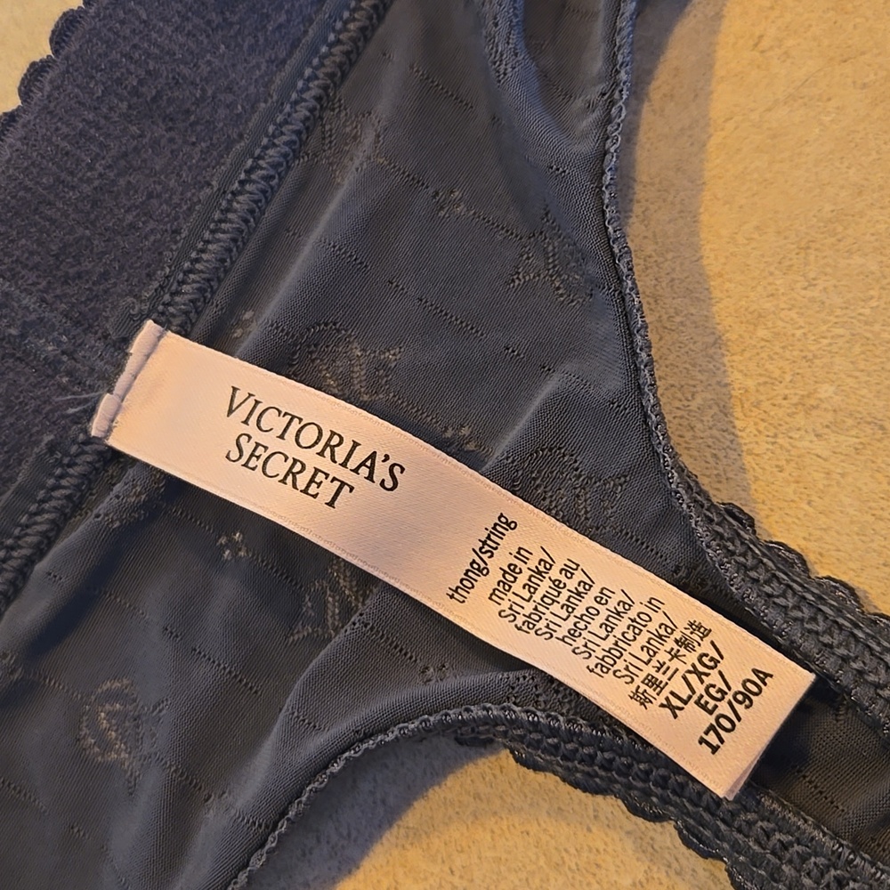 Victoria's Secret Pink and Gray/Green Thongs Set Of 2 - Picture 6 of 8